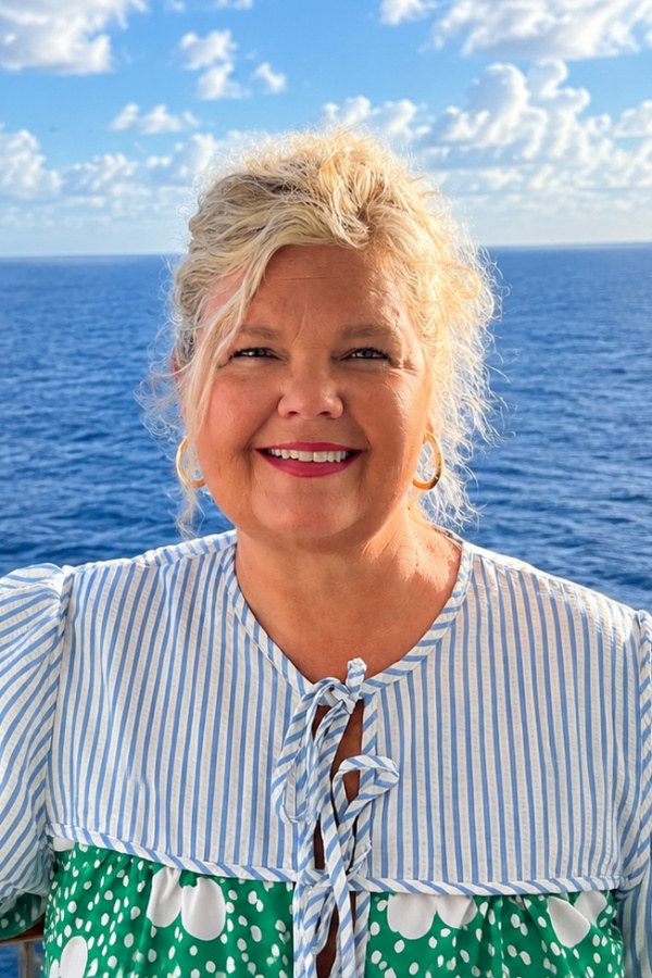 Cruise Brothers Travel Agent Carla Davis